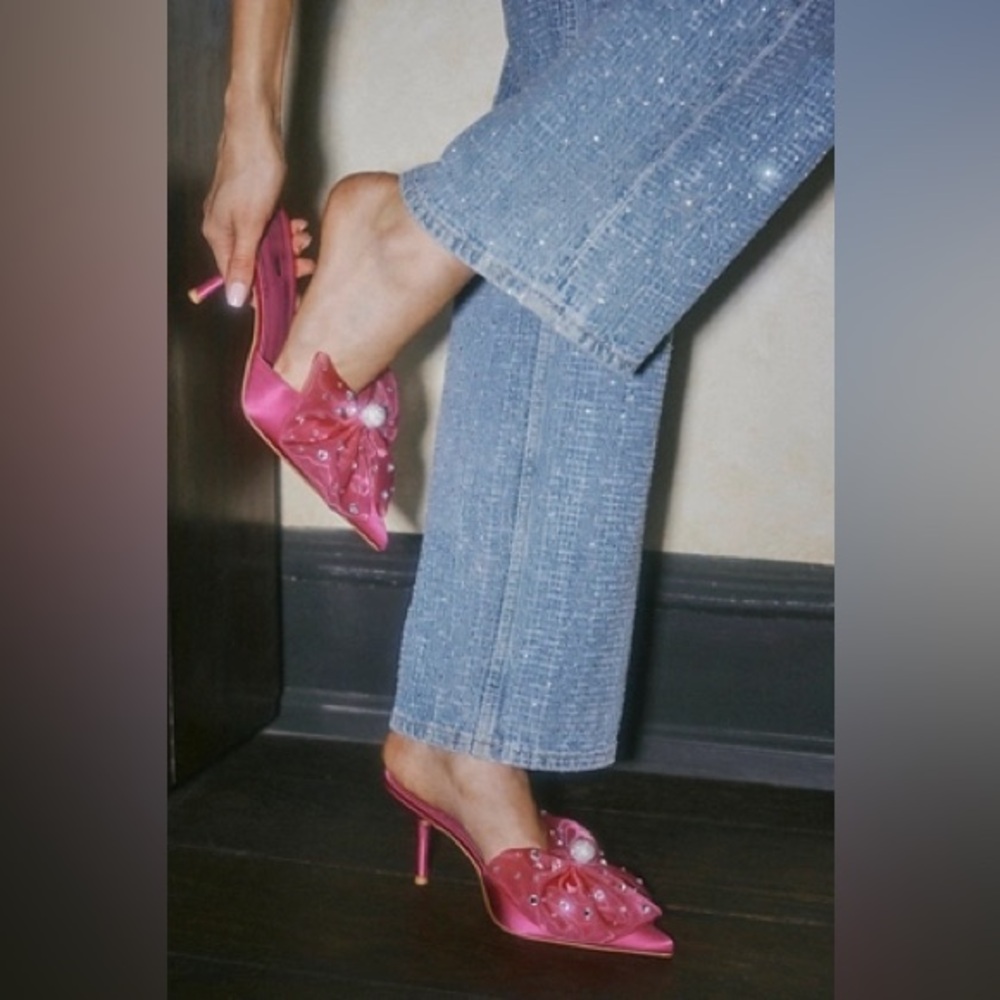 SOLD NIB Free People x Jeffrey Campbell Party Crasher Bow Heels in Pink Satin